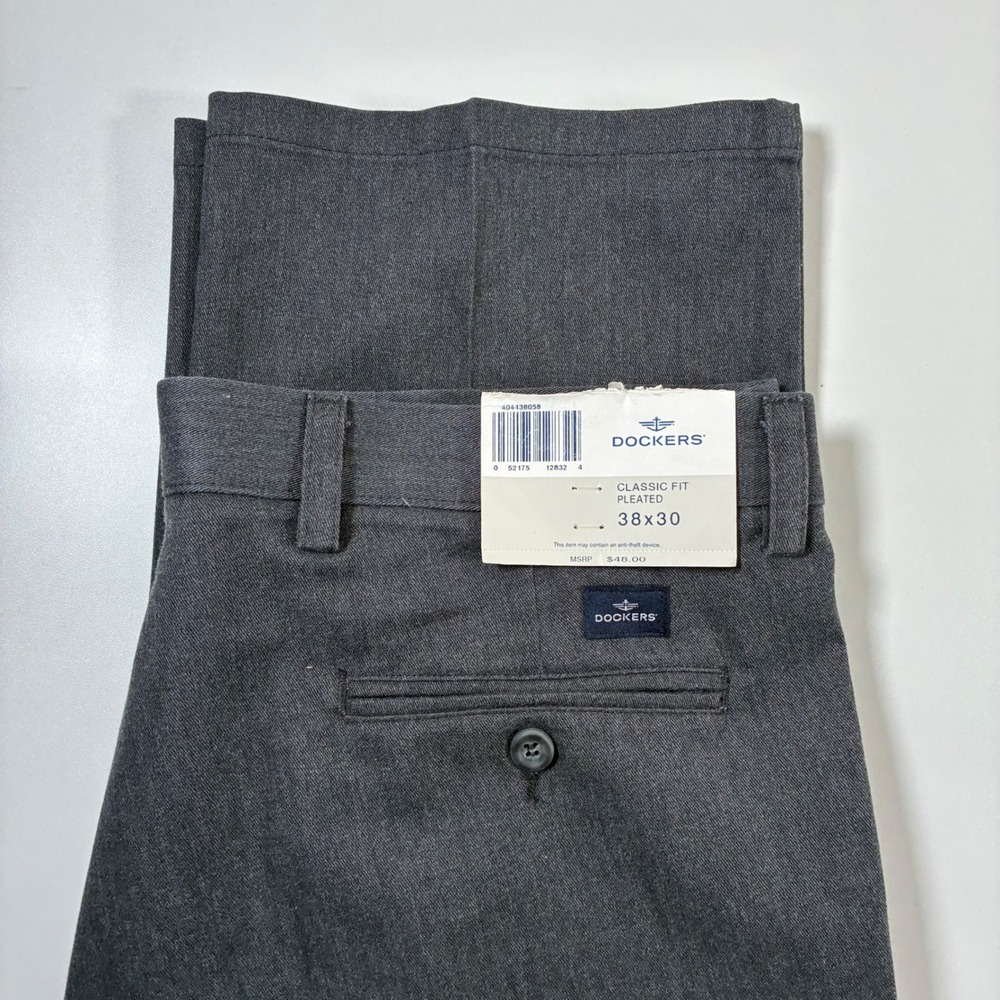 NEW Dockers Pleated Chino Pants 38x30 Gray Classic Fit Cotton Poly Dress